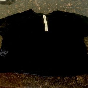 Lululemon cropped top.